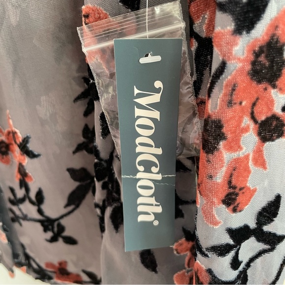 Gray Cherry Blossom Sheer Velvet Puff-Sleeve Button Down Blouse - Picture 6 of 6